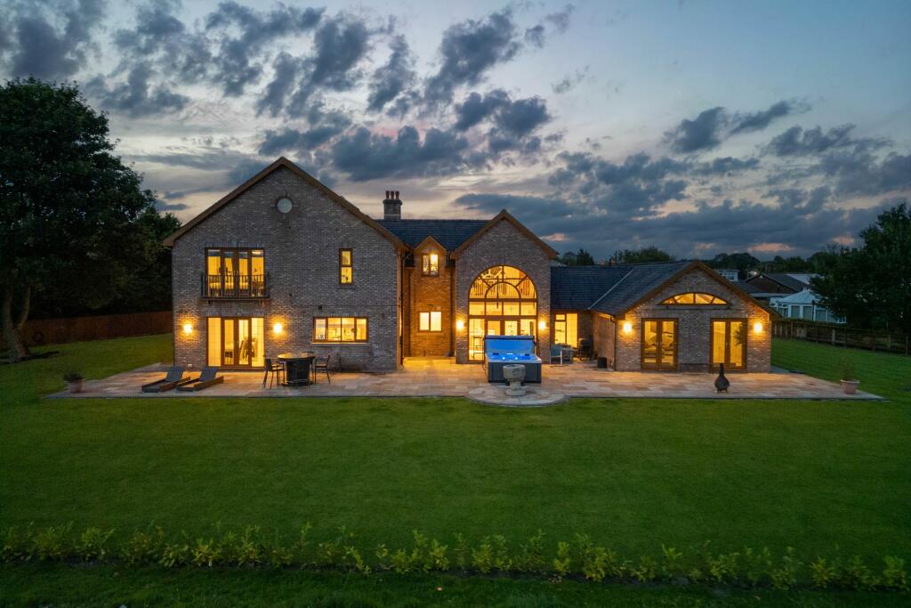 Additional property image - Dobb Brow Road, Westhoughton BL5 2AZ – Exceptional 7,806 sq ft Luxury Home on Expansive Grounds