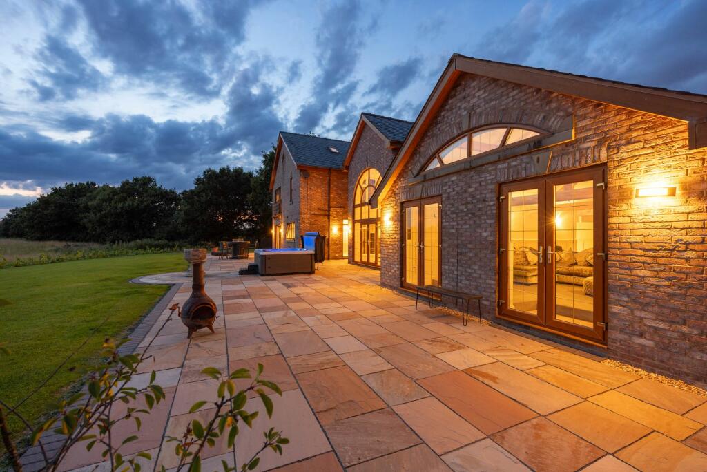 Additional property image - Dobb Brow Road, Westhoughton BL5 2AZ – Exceptional 7,806 sq ft Luxury Home on Expansive Grounds