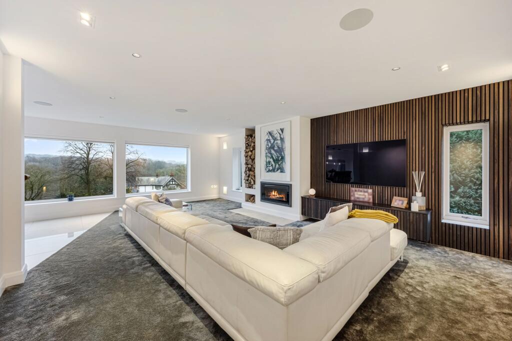 Additional property image - Moorview, Moss Bank Way, BL1 3LR – Stunning Home with Roof Terrace, Cinema Room & Outdoor Kitchen