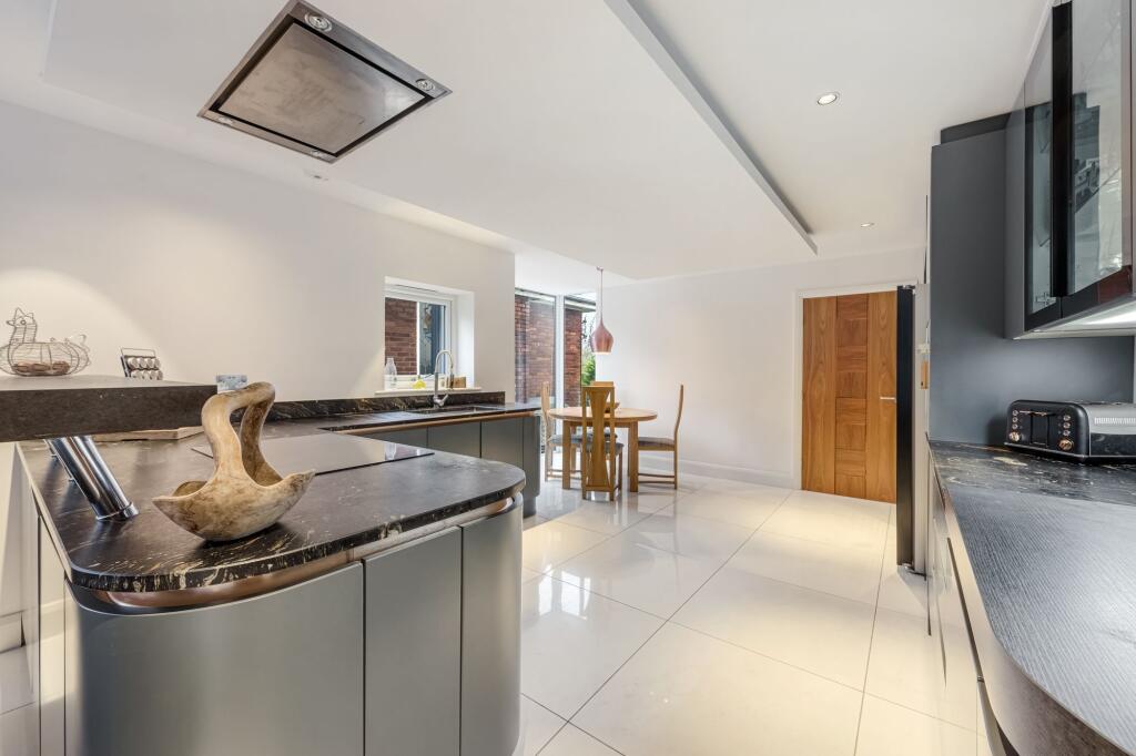 Additional property image - Moorview, Moss Bank Way, BL1 3LR – Stunning Home with Roof Terrace, Cinema Room & Outdoor Kitchen