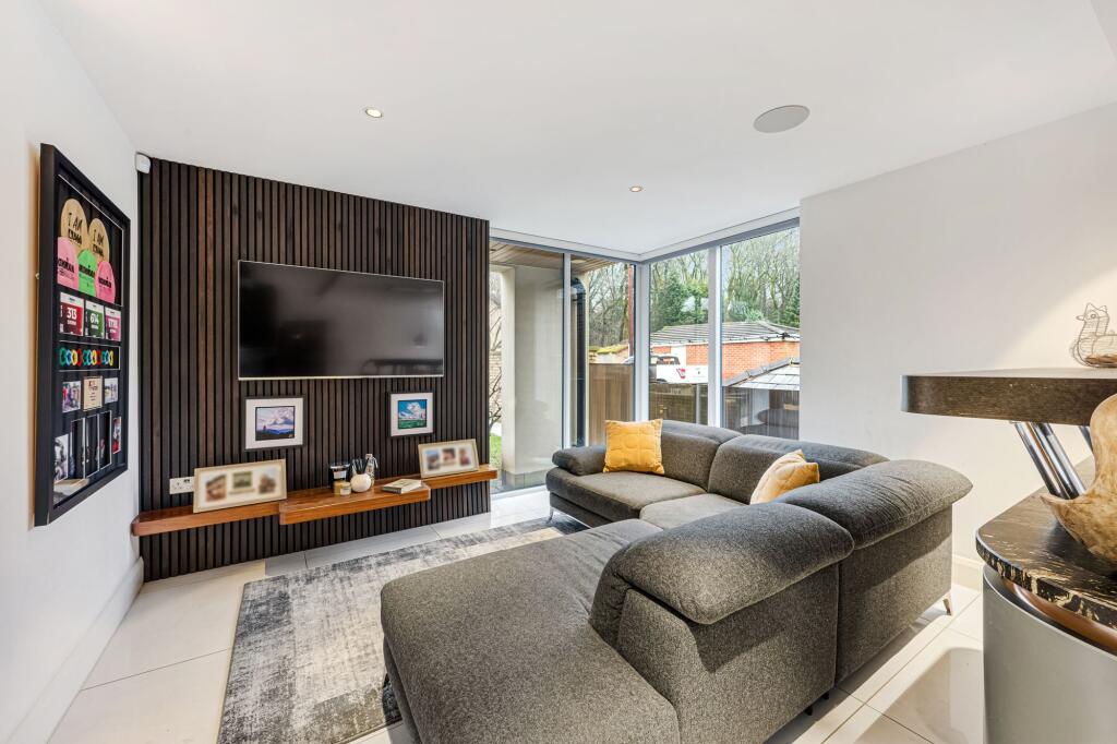 Additional property image - Moorview, Moss Bank Way, BL1 3LR – Stunning Home with Roof Terrace, Cinema Room & Outdoor Kitchen
