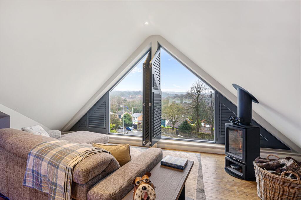 Additional property image - Moorview, Moss Bank Way, BL1 3LR – Stunning Home with Roof Terrace, Cinema Room & Outdoor Kitchen
