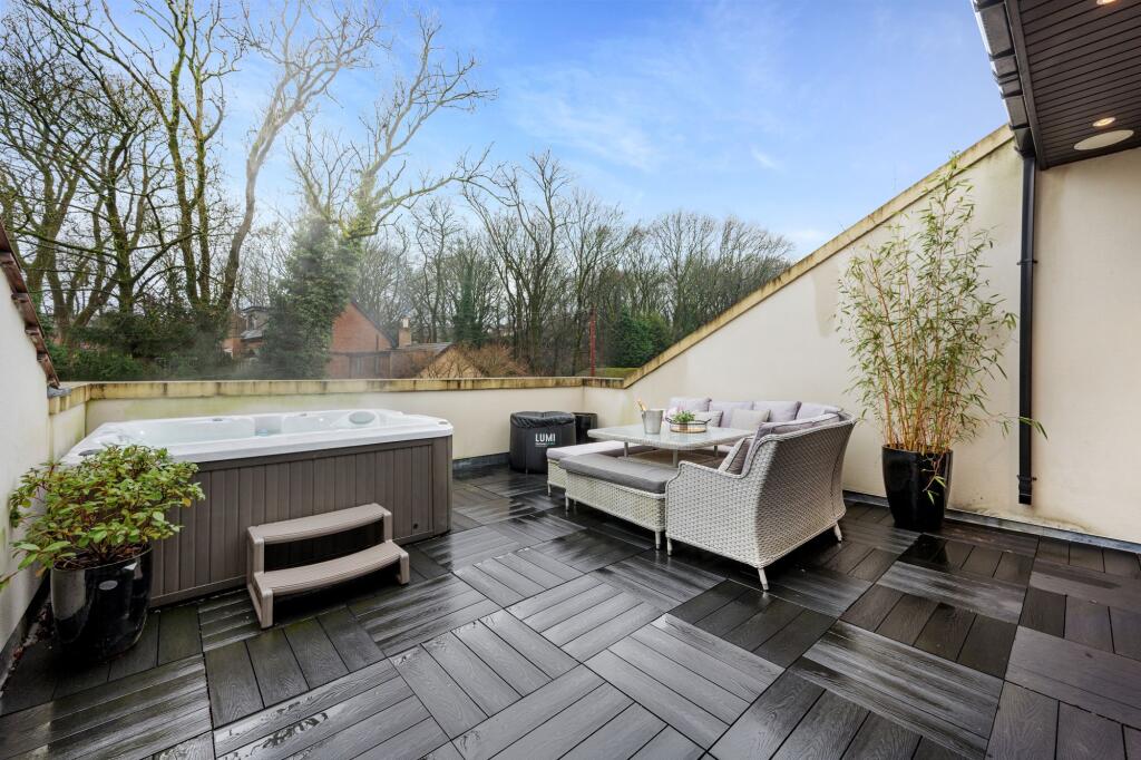 Additional property image - Moorview, Moss Bank Way, BL1 3LR – Stunning Home with Roof Terrace, Cinema Room & Outdoor Kitchen