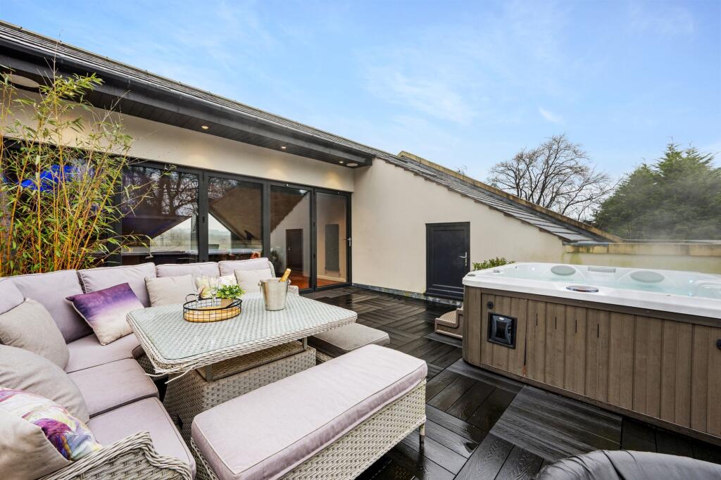 Additional property image - Moorview, Moss Bank Way, BL1 3LR – Stunning Home with Roof Terrace, Cinema Room & Outdoor Kitchen