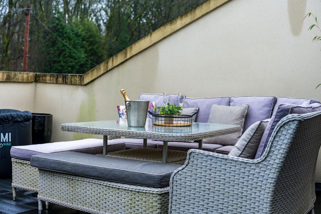 Additional property image - Moorview, Moss Bank Way, BL1 3LR – Stunning Home with Roof Terrace, Cinema Room & Outdoor Kitchen