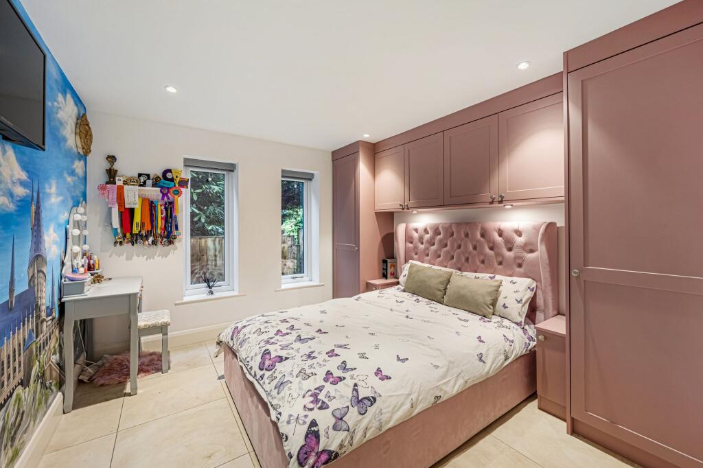 Additional property image - Moorview, Moss Bank Way, BL1 3LR – Stunning Home with Roof Terrace, Cinema Room & Outdoor Kitchen