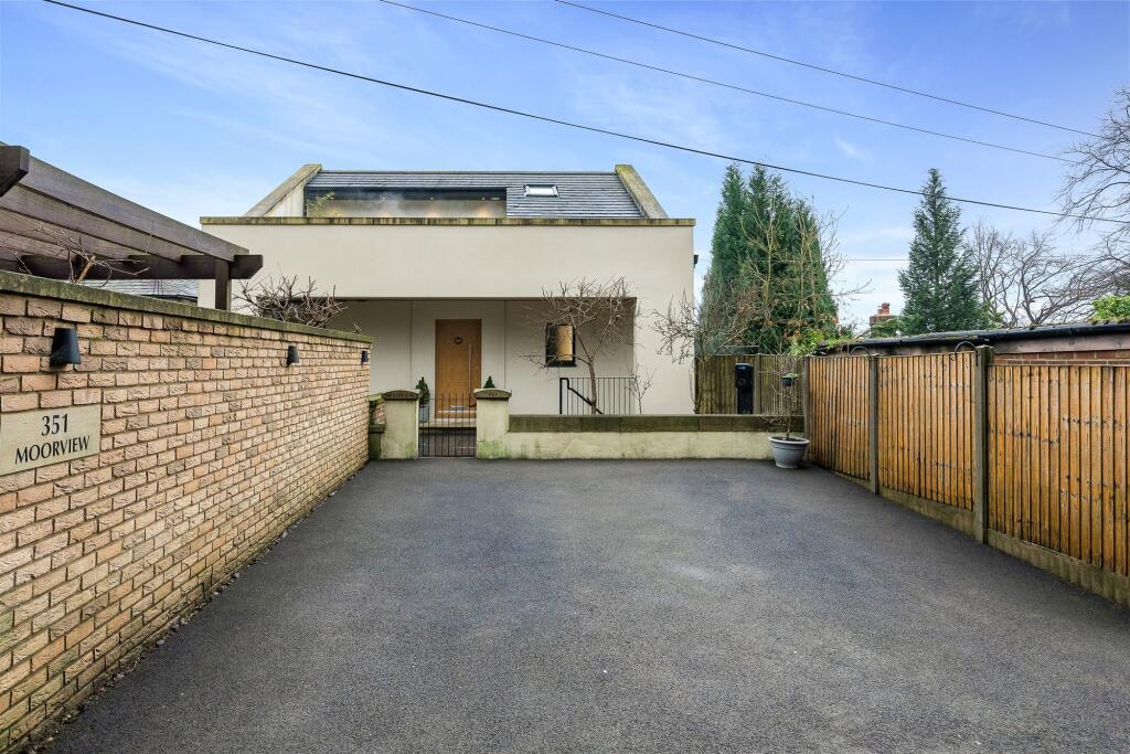 Additional property image - Moorview, Moss Bank Way, BL1 3LR – Stunning Home with Roof Terrace, Cinema Room & Outdoor Kitchen