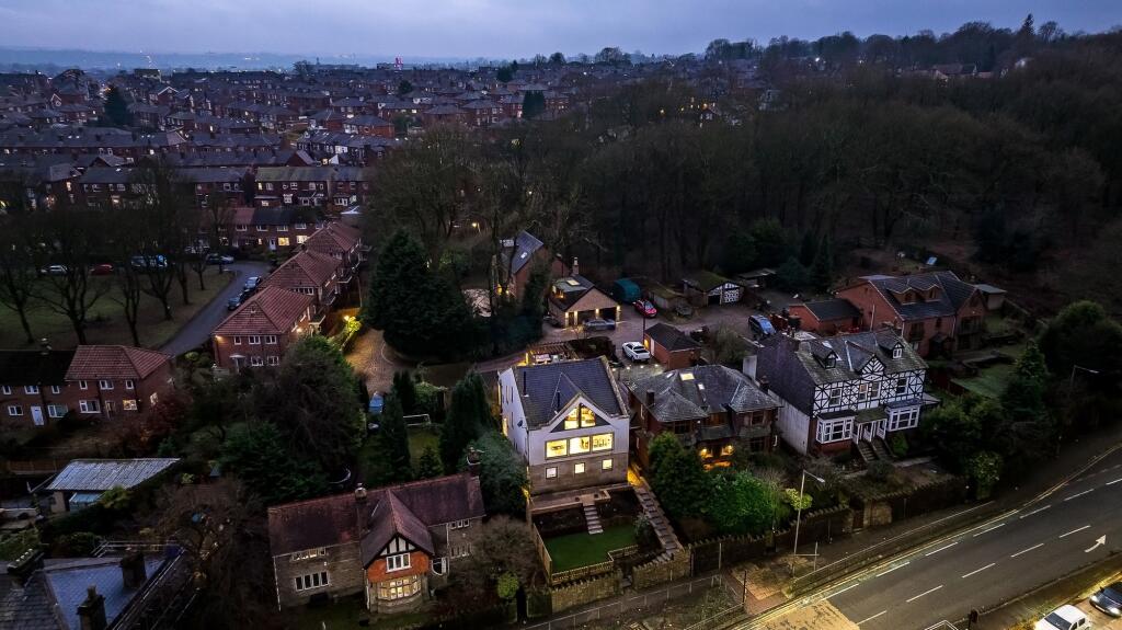 Additional property image - Moorview, Moss Bank Way, BL1 3LR – Stunning Home with Roof Terrace, Cinema Room & Outdoor Kitchen