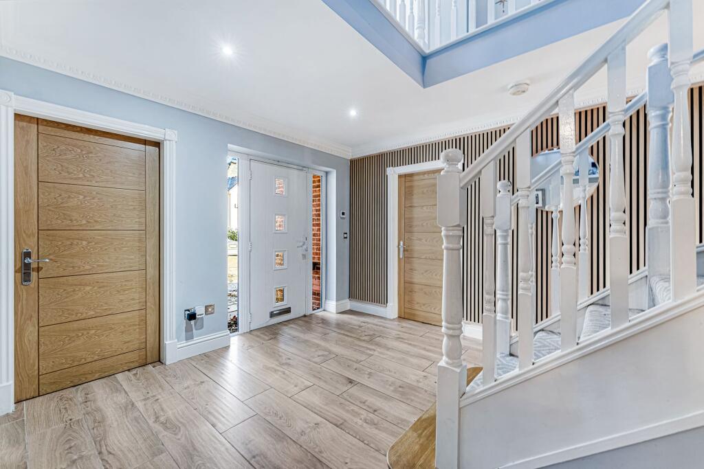 Additional property image - Ascot House, The Keep BL1 5NG: A Stunning Six-Bedroom Gated Home with large Woodland Garden