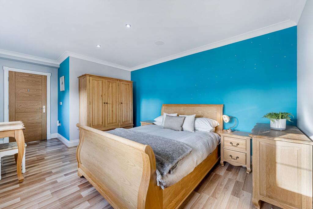Additional property image - Ascot House, The Keep BL1 5NG: A Stunning Six-Bedroom Gated Home with large Woodland Garden