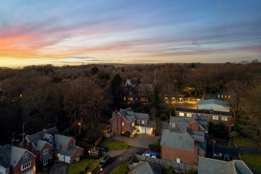 Additional property image - Ascot House, The Keep BL1 5NG: A Stunning Six-Bedroom Gated Home with large Woodland Garden
