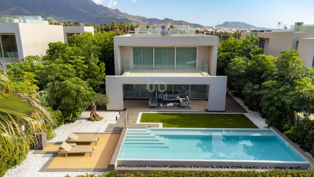 4 bedroom Villa for sale in Canary Islands, Tenerife...