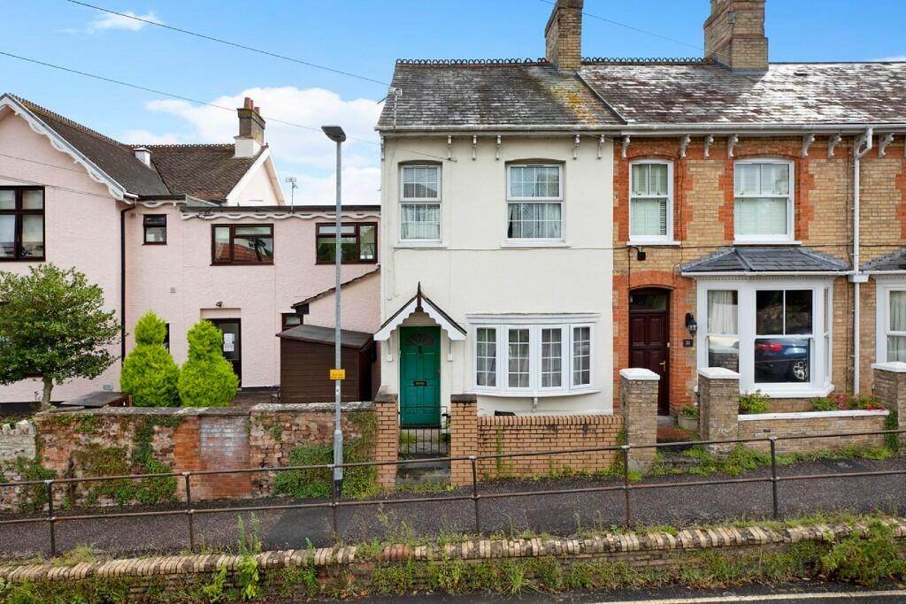 2 bedroom terraced house for sale in Wilton Street, Taunton, Somerset, TA1