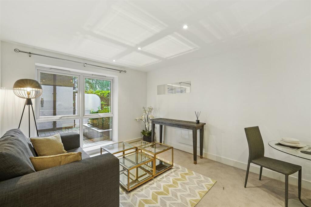 1 bedroom apartment for sale in Napier House, Bromyard Avenue, W3