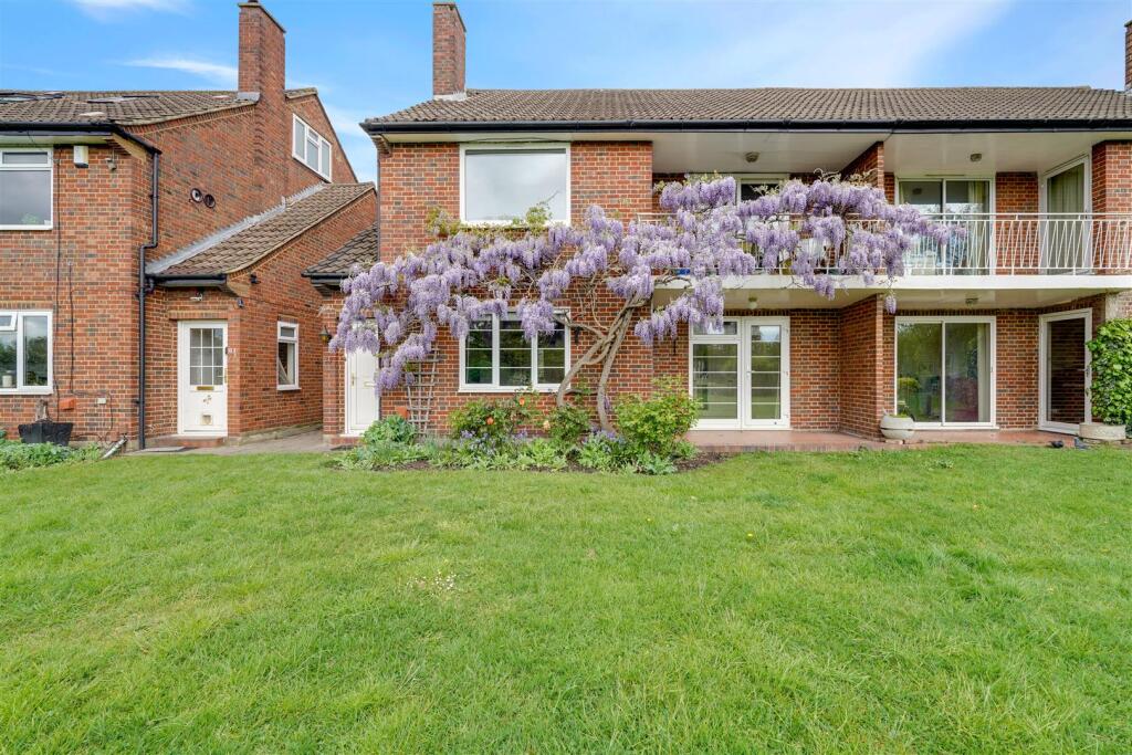 Main image of property: Thames Village, Chiswick, W4