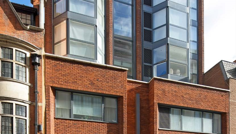 Main image of property: Young Street, London, W8