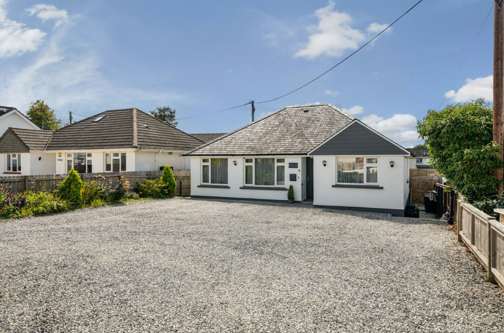 5 bedroom bungalow for sale in Bickington, Barnstaple, Devon, EX31