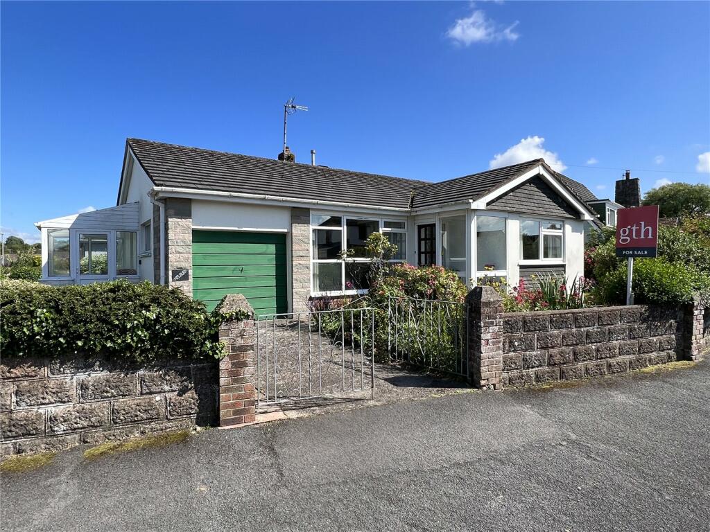 3 bedroom bungalow for sale in St. Johns Lane, Barnstaple, Devon, EX32