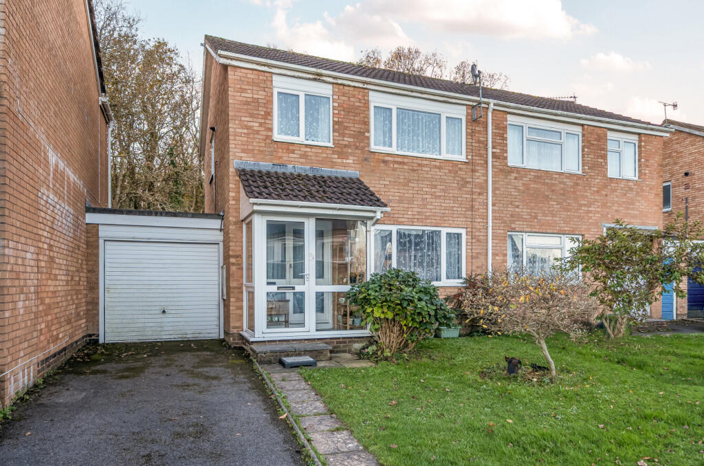 Main image of property: Heal Park Crescent, Fremington, Barnstaple, Devon, EX31