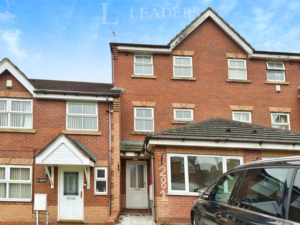 4 bedroom terraced house for rent in Montague Road, B66