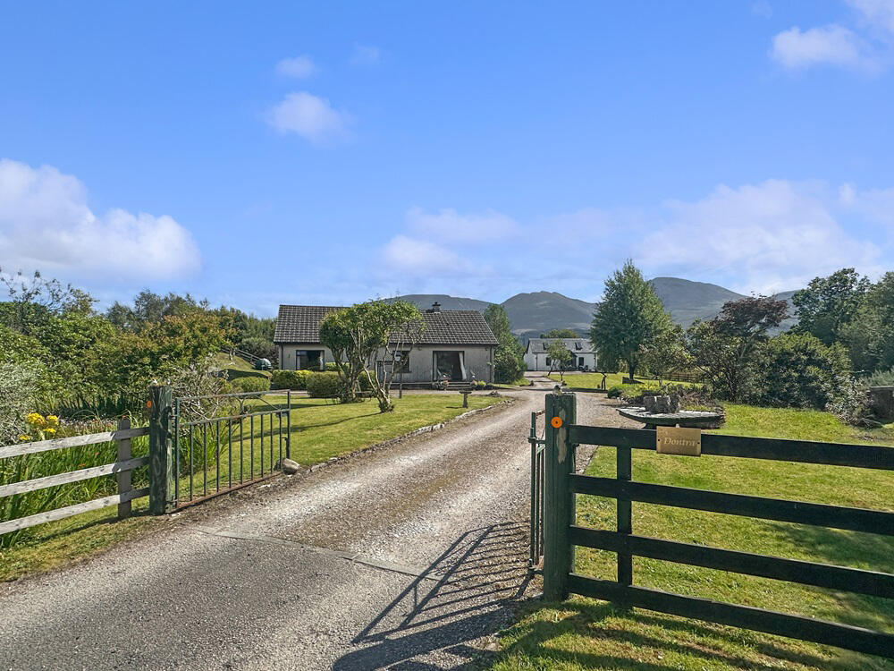 4 bedroom detached bungalow