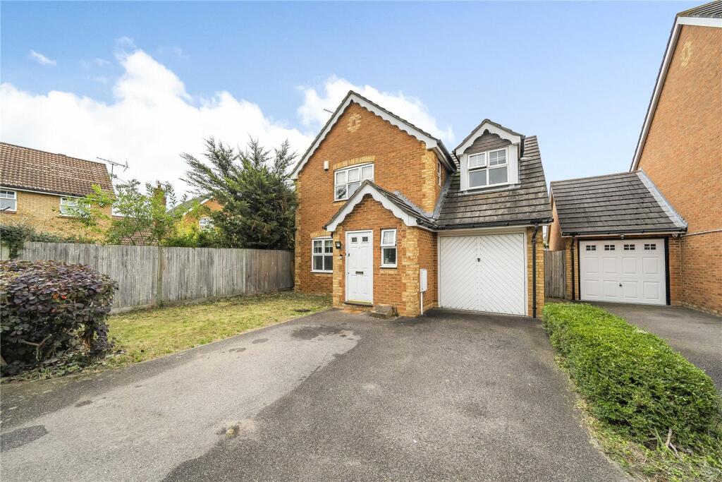 4 bedroom detached house for sale in Atlantic Close, Neptune Park