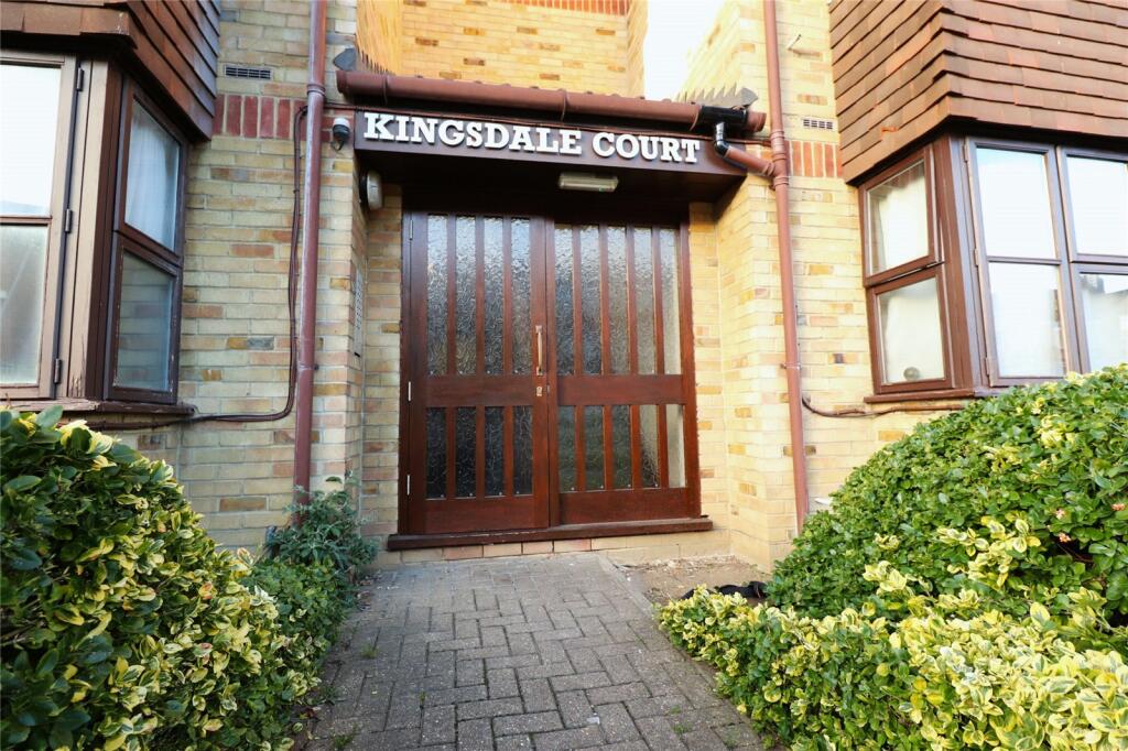 Studio apartment for rent in Kingsdale Court, Milton Road,