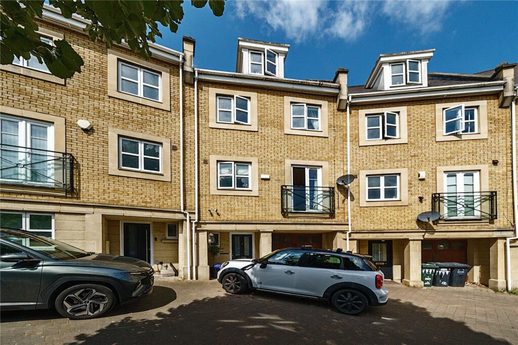 Main image of property: Kingfisher Drive, Waterstone Park, Greenhithe, Kent, DA9