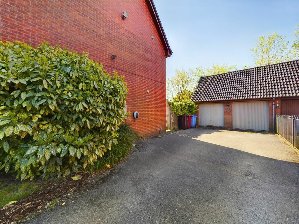 4 bedroom detached house for sale in Redpoll Grove, Halewood, Liverpool., L26