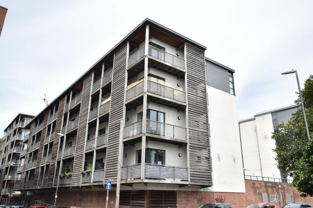 2 bedroom apartment for sale in Chandlers Wharf, Cornhill, Liverpool., L1