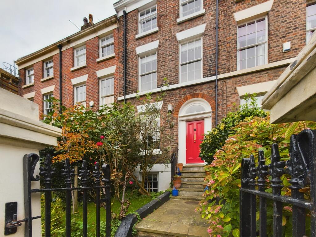 4 bedroom terraced house for sale in Hope Place, Quarter, Liverpool., L1