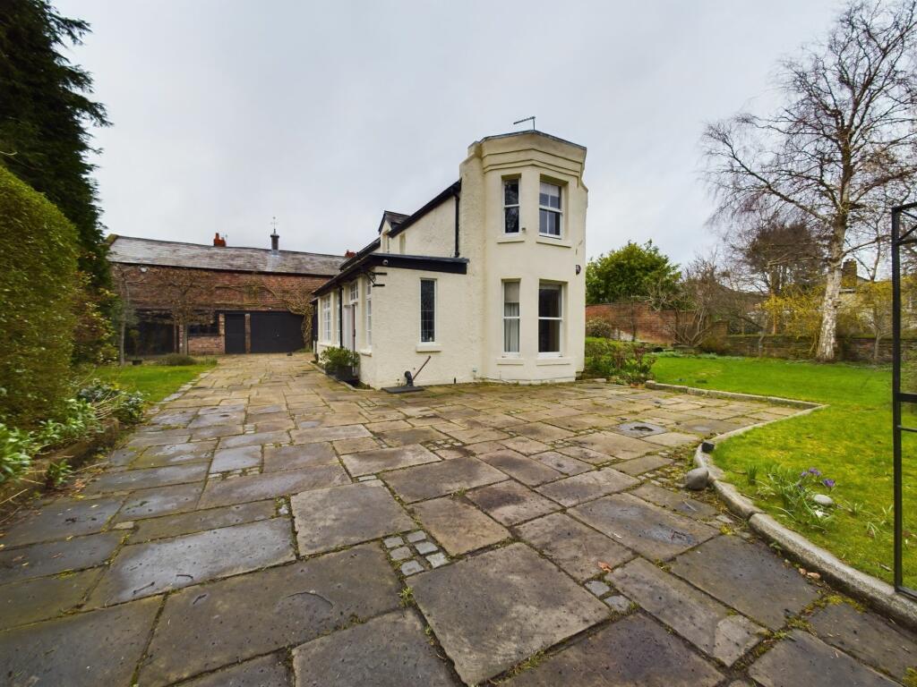 6 bedroom detached house for sale in 'The Nook', Fulwood Park