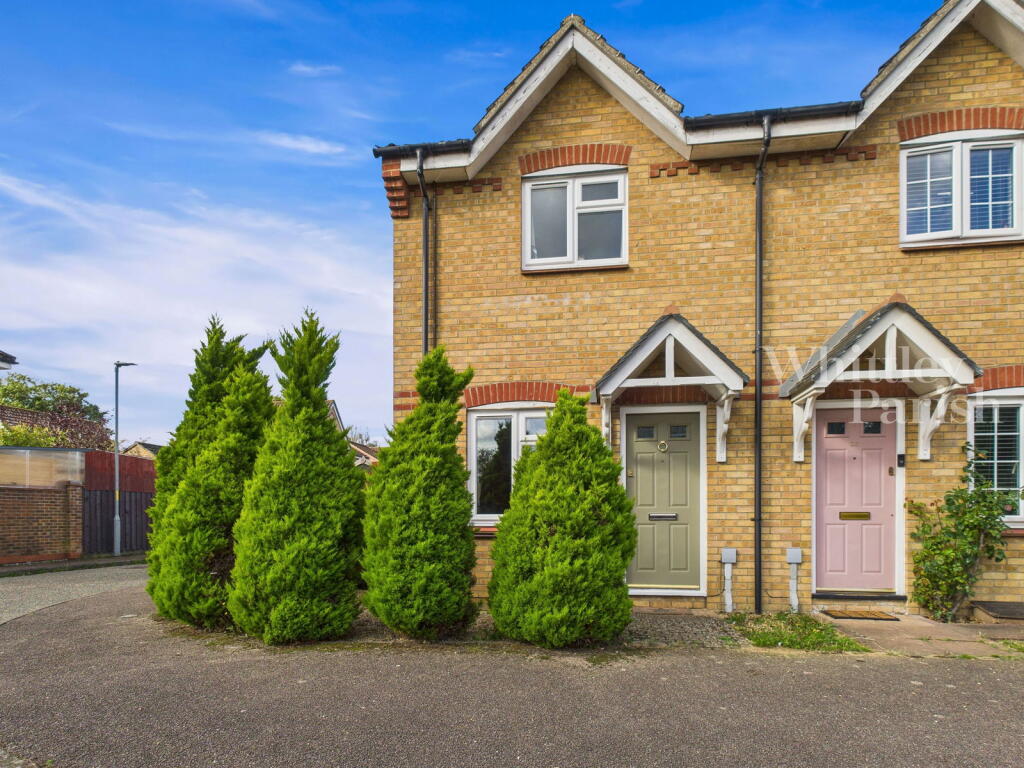 Main image of property: Elizabeth Close, Attleborough, NR17 1QJ