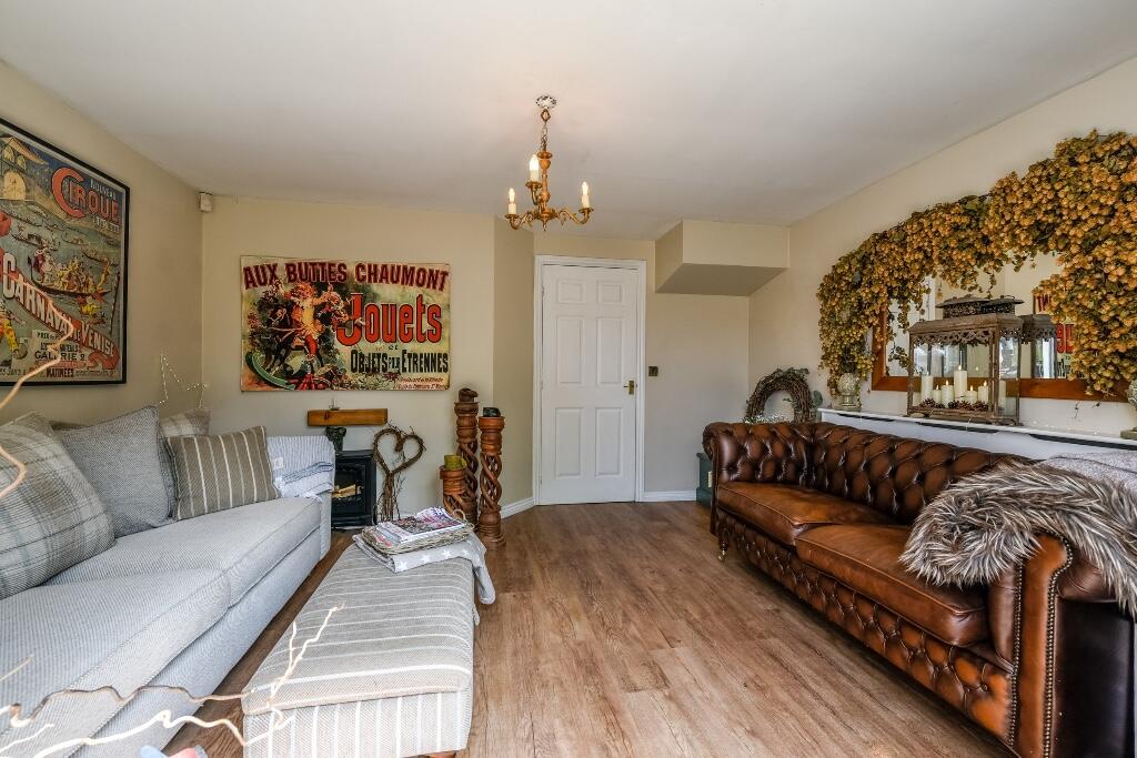 3 bedroom end of terrace house for sale in Shakespeare Avenue