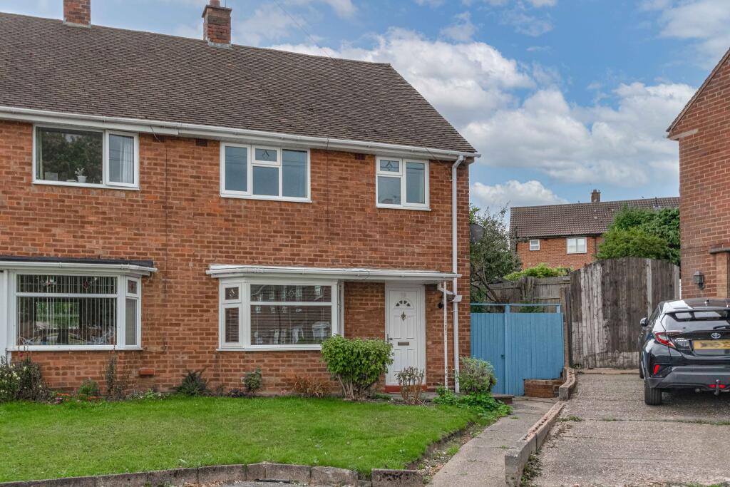 Main image of property: Chester Rise, Oldbury, West Midlands, B68