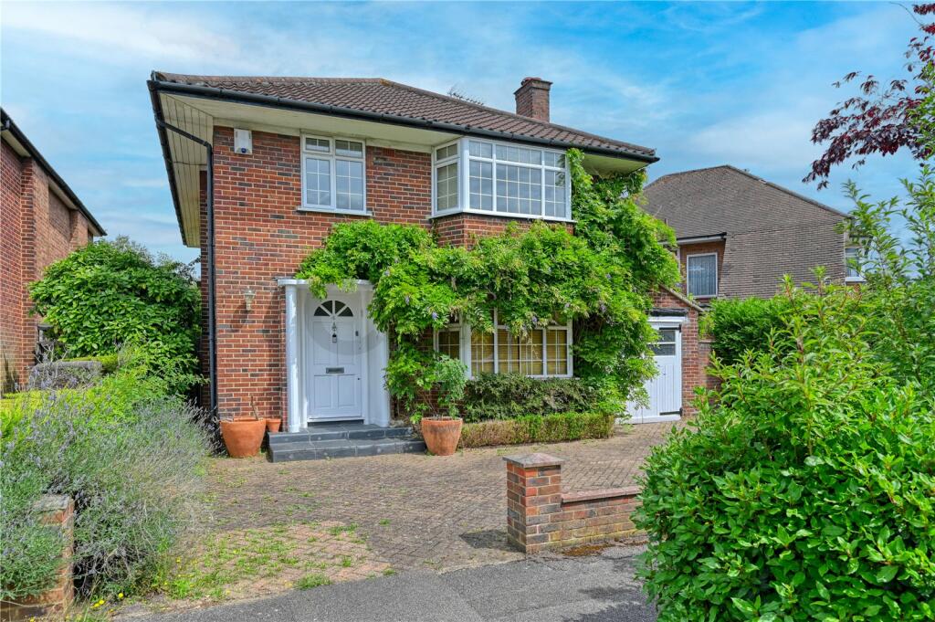 4 bedroom detached house for sale in Thornton Grove, Pinner, HA5