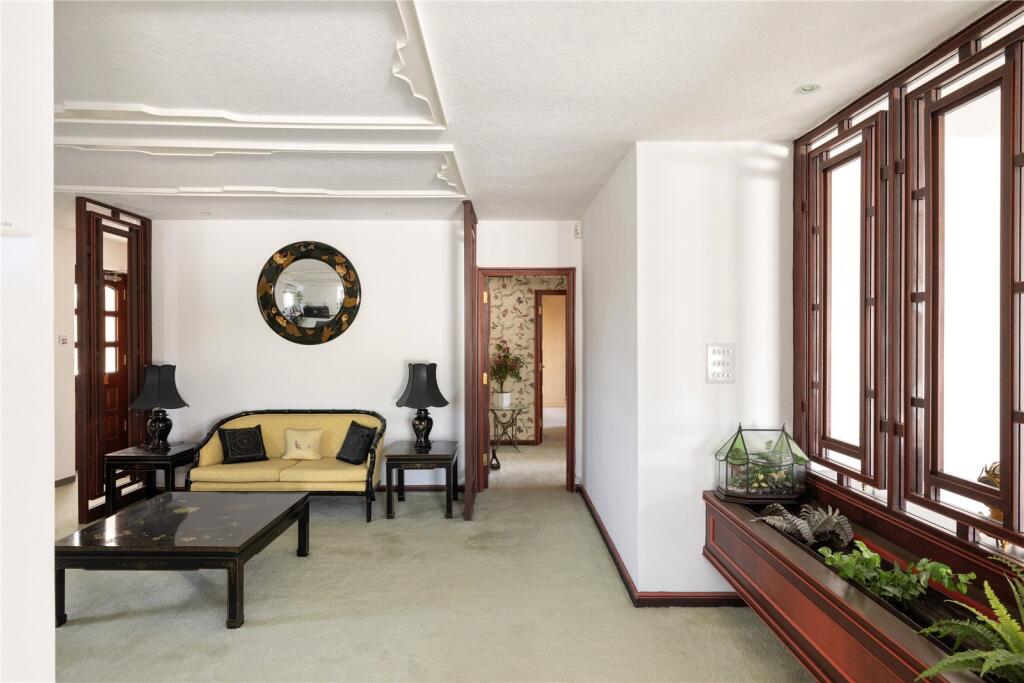 Main image of property: Stonegrove, Edgware, HA8