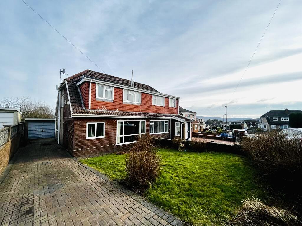 3 bedroom semidetached house for sale in Shirley Drive, Heolgerrig