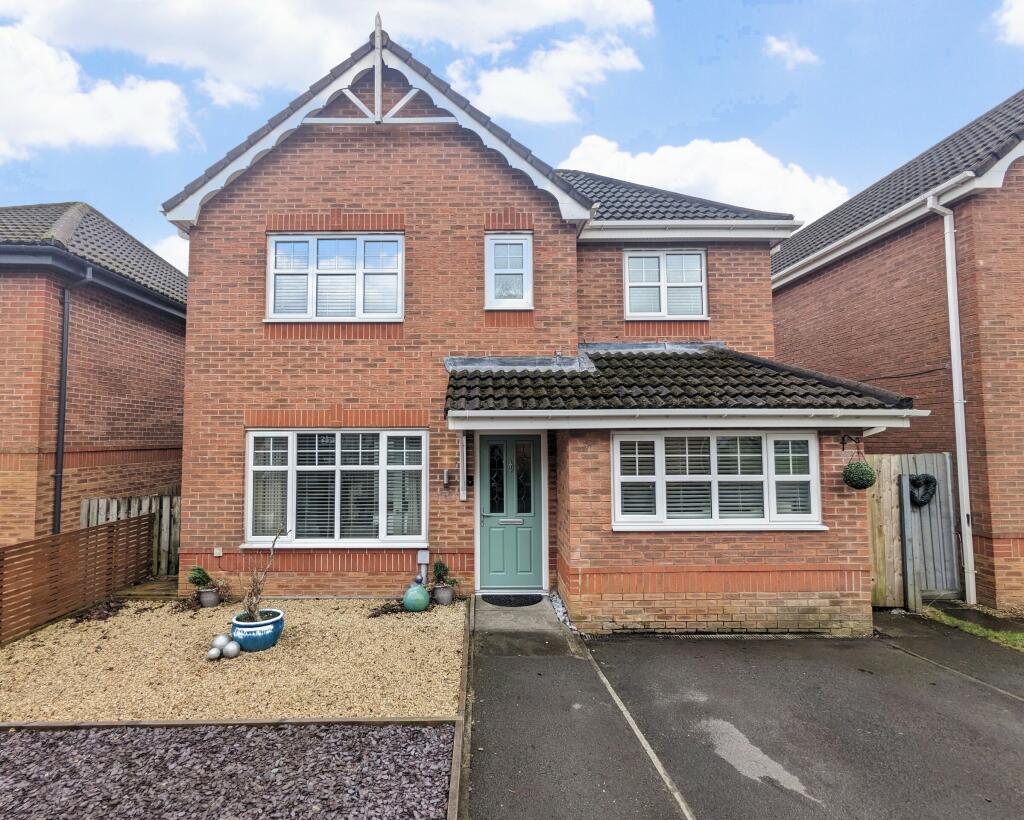 3 bedroom detached house for sale in Llwyn Yr Eos Grove, Merthyr Tydfil