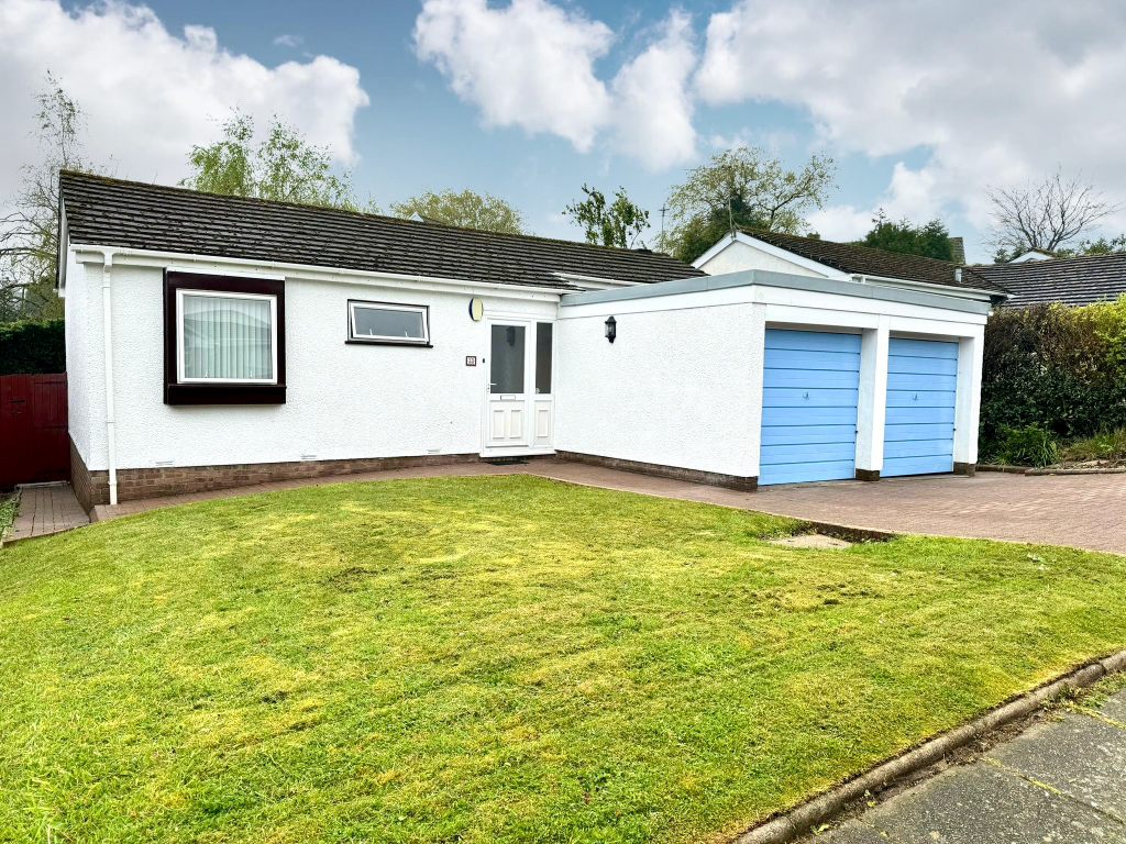 2 bedroom bungalow for sale in Pentwyn, Radyr Cardiff CF15 8RE, CF15