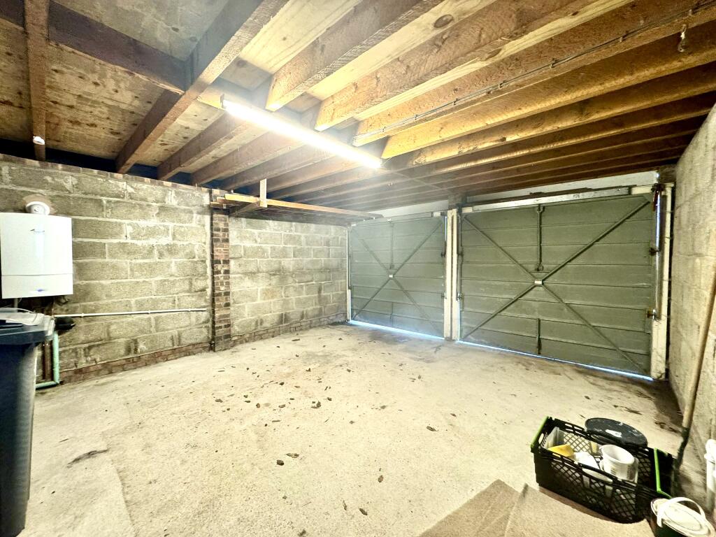 Additional property image - Pentwyn, Radyr Cardiff CF15 8RE