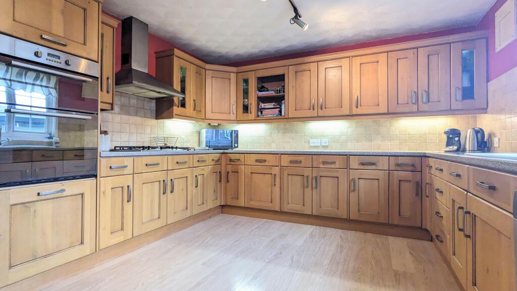 Additional property image - Penydarren Gardens, Merthyr Tydfil, CF47 8RJ