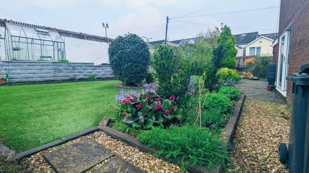 Additional property image - Penydarren Gardens, Merthyr Tydfil, CF47 8RJ