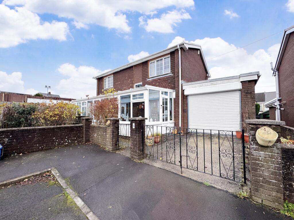 Additional property image - Penydarren Gardens, Merthyr Tydfil, CF47 8RJ
