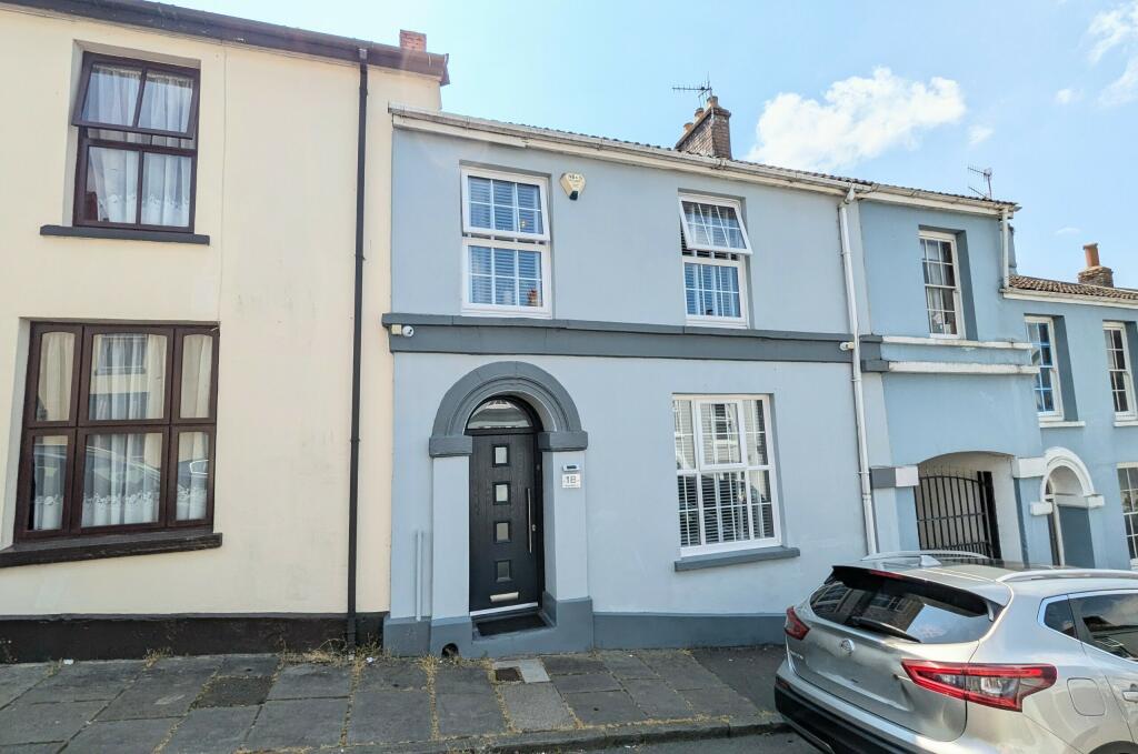 3 bedroom terraced house for sale in New Castle Street, Merthyr Tydfil