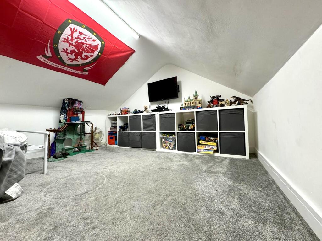 Additional property image - School Road, Troedyrhiw, Merthyr Tydfil, CF48 4JS