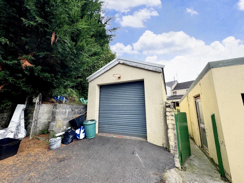 Additional property image - School Road, Troedyrhiw, Merthyr Tydfil, CF48 4JS