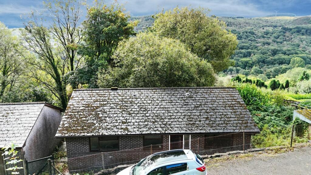 Additional property image - Brynamlwg, Penrhys Road, Ystrad, Pentre
