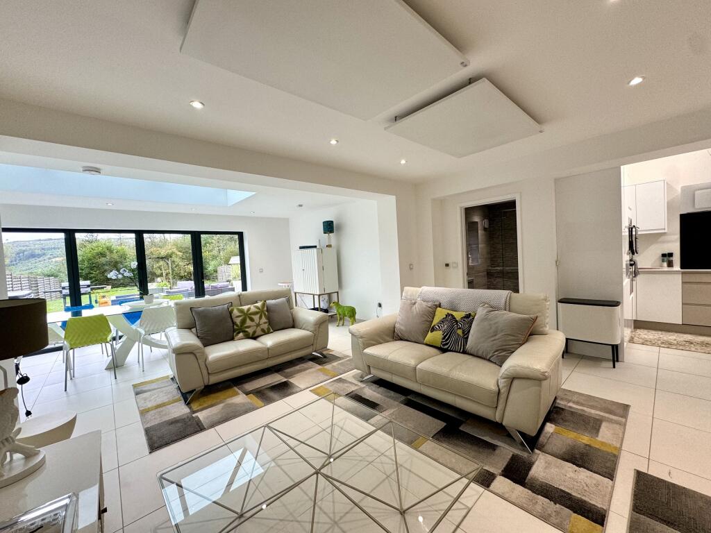 Additional property image - Pant-y-Dwr, Cwmtaf, Merthyr Tydfil, CF48 2HS