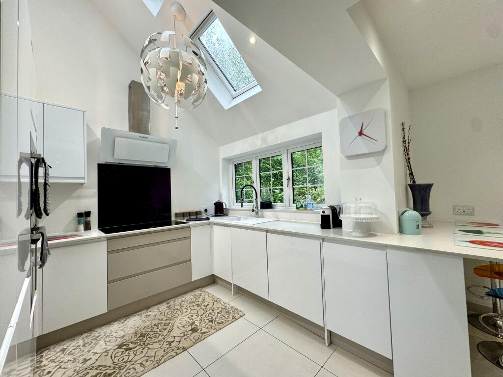 Additional property image - Pant-y-Dwr, Cwmtaf, Merthyr Tydfil, CF48 2HS